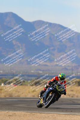 media/Dec-17-2023-CVMA (Sun) [[bf0c04832d]]/Race 2 Amateur Supersport Open/